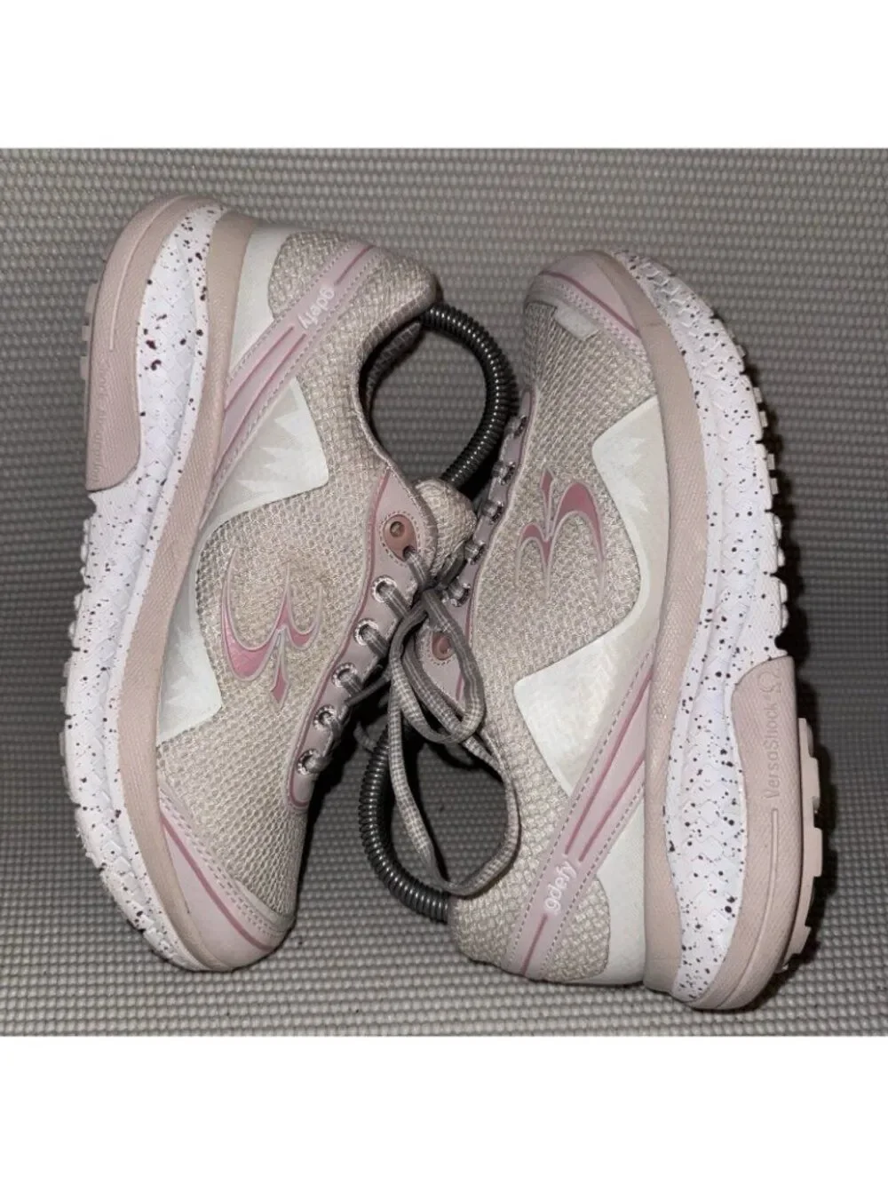 GDefy Gravity Defyer Mighty Walk Orthopedic Pink Cream Shoes Women’s Size 7.5